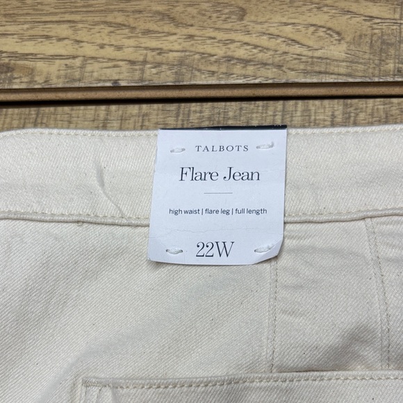 Women's Talbots High Waisted Full Length Flare Leg Cream Colored Jeans Size 22W - Picture 6 of 10